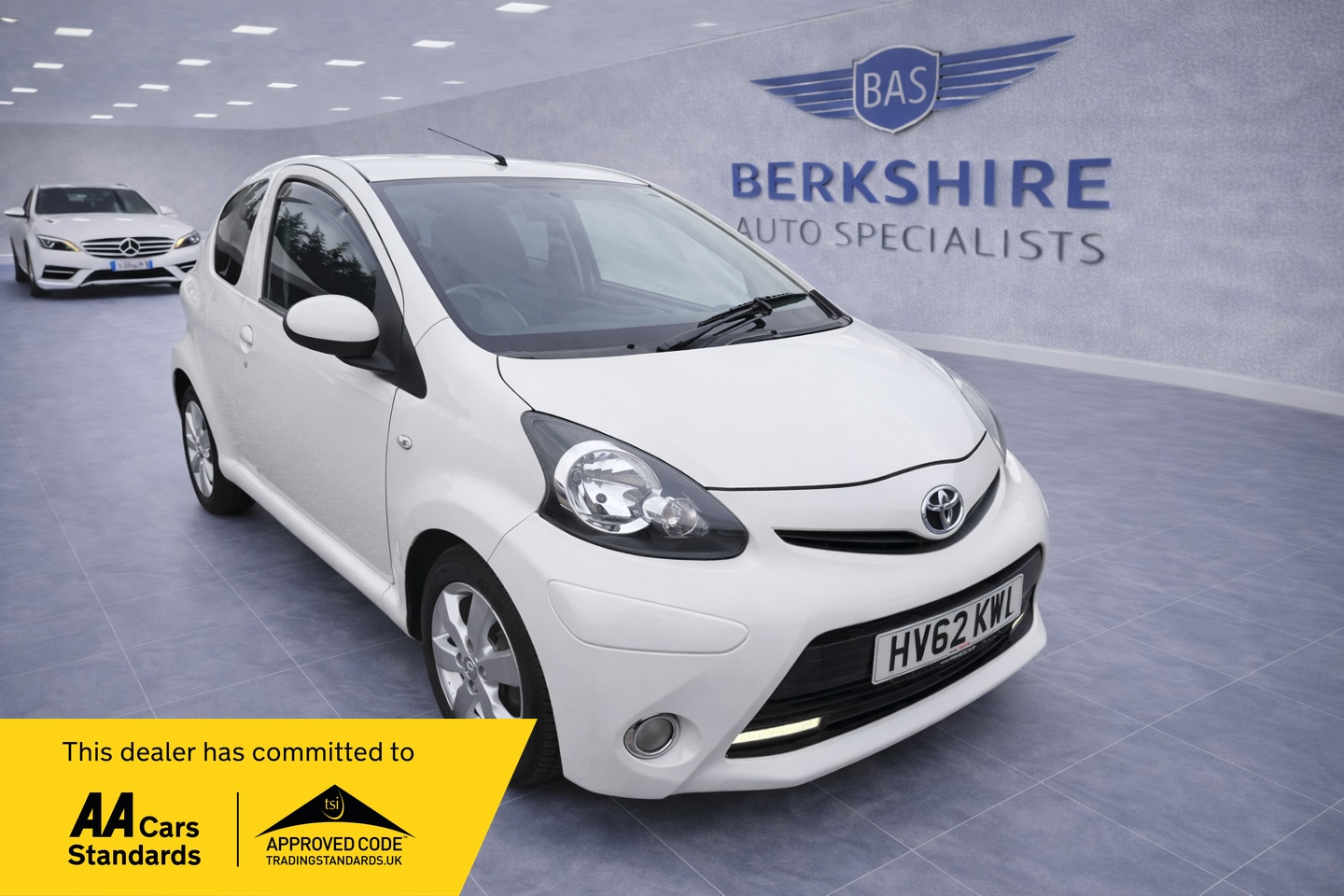 Used Toyota AYGO 2012 for sale - 77403995: Photo 1
