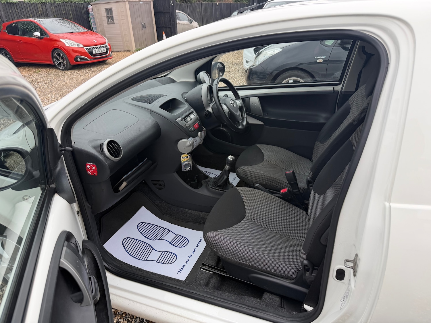 Used Toyota AYGO 2012 for sale - 77403995: Photo 8