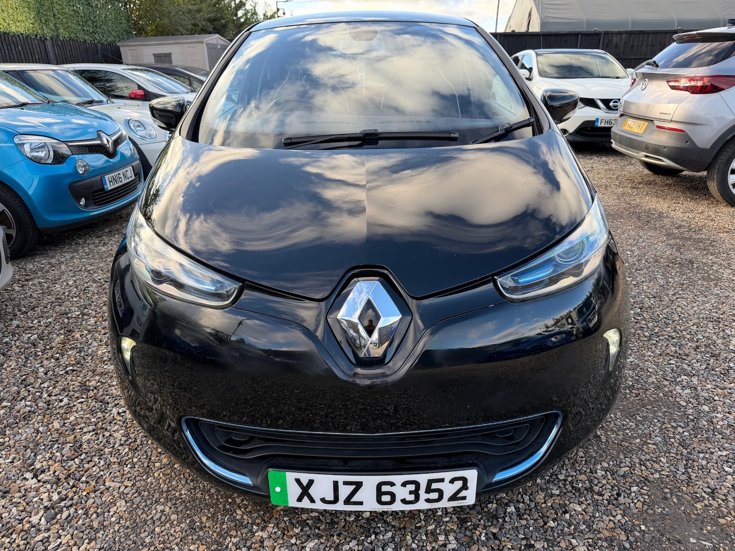 Used Renault Zoe 2013 for sale - 76626431: Photo 2