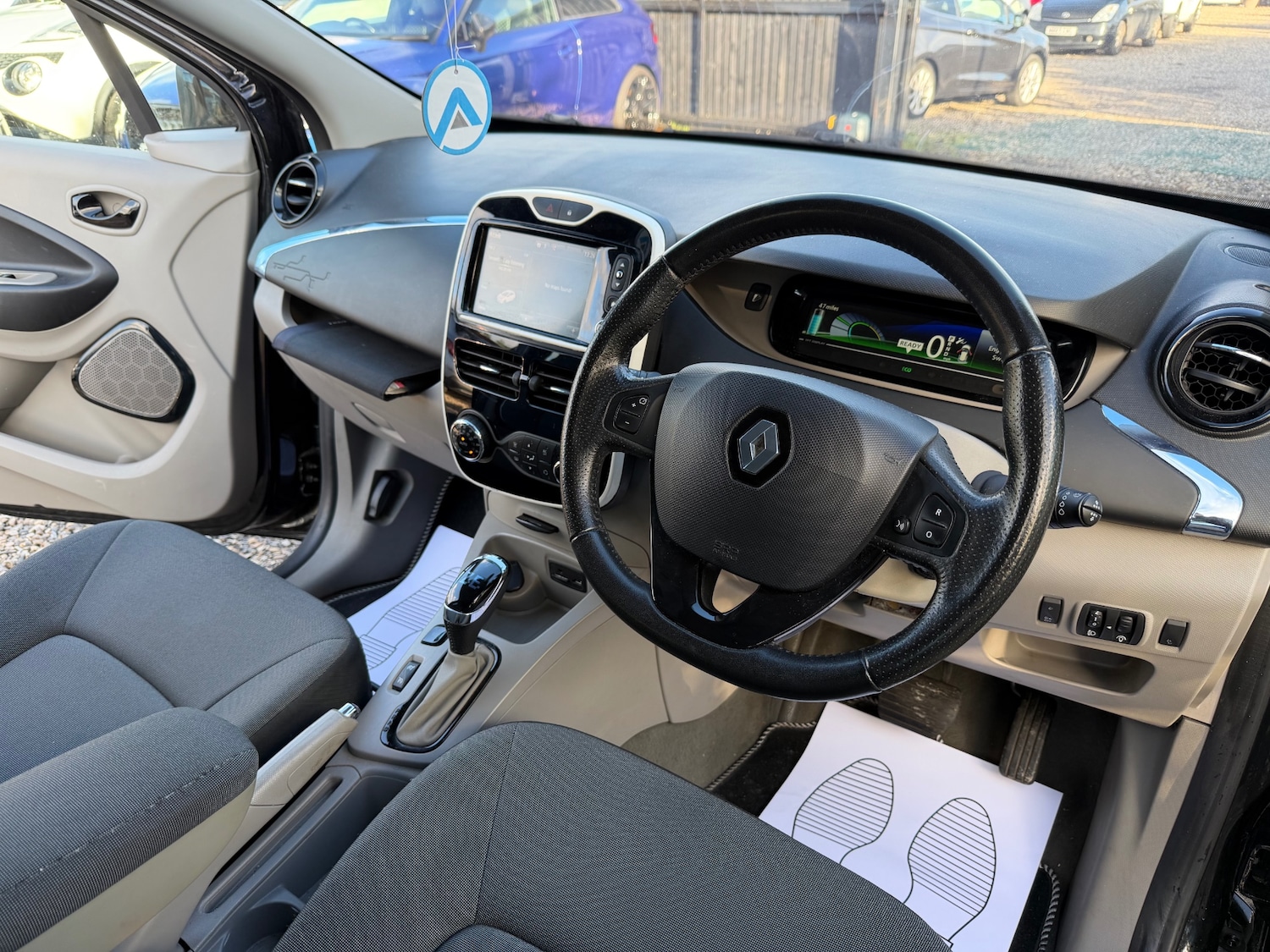 Used Renault Zoe 2013 for sale - 76626431: Photo 8