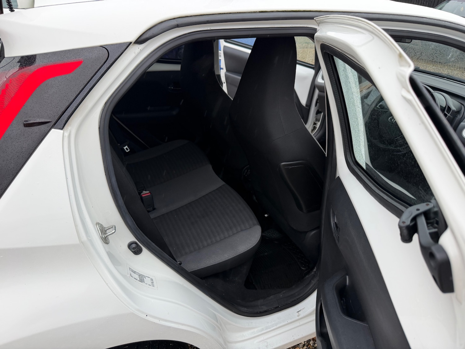 Used Toyota AYGO 2019 for sale - 76579763: Photo 10