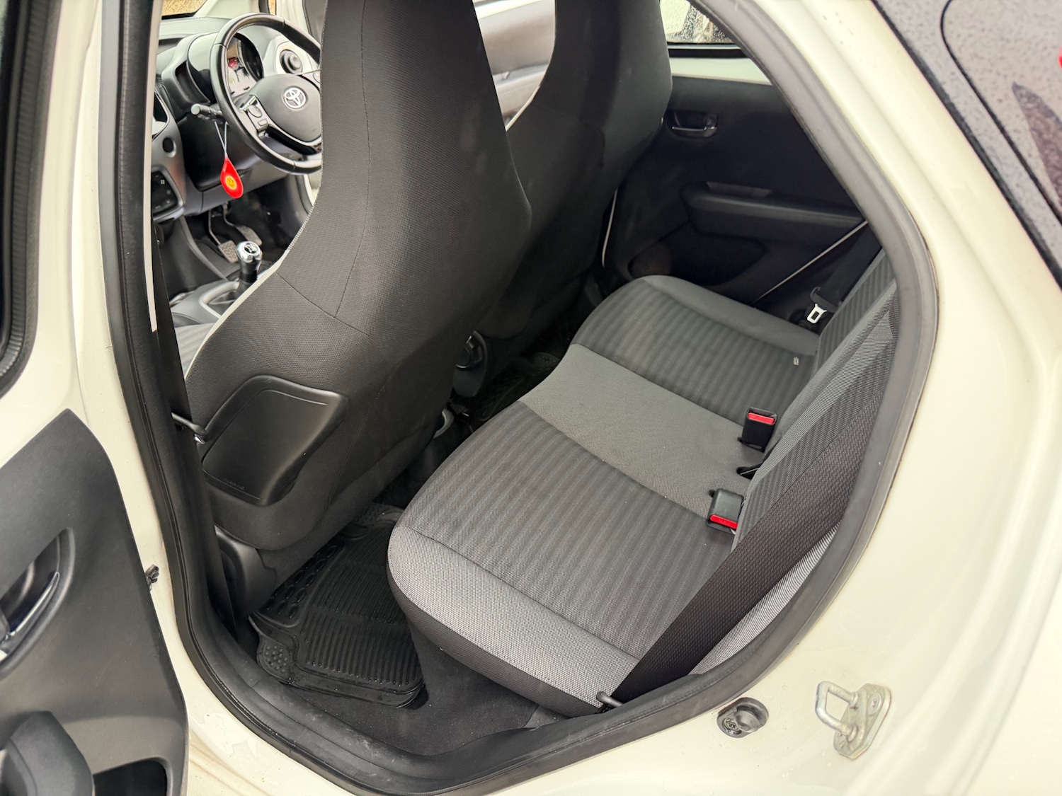 Used Toyota AYGO 2019 for sale - 76579763: Photo 14