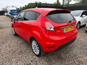 Used Ford Fiesta 2013 for sale - 76970115: Photo