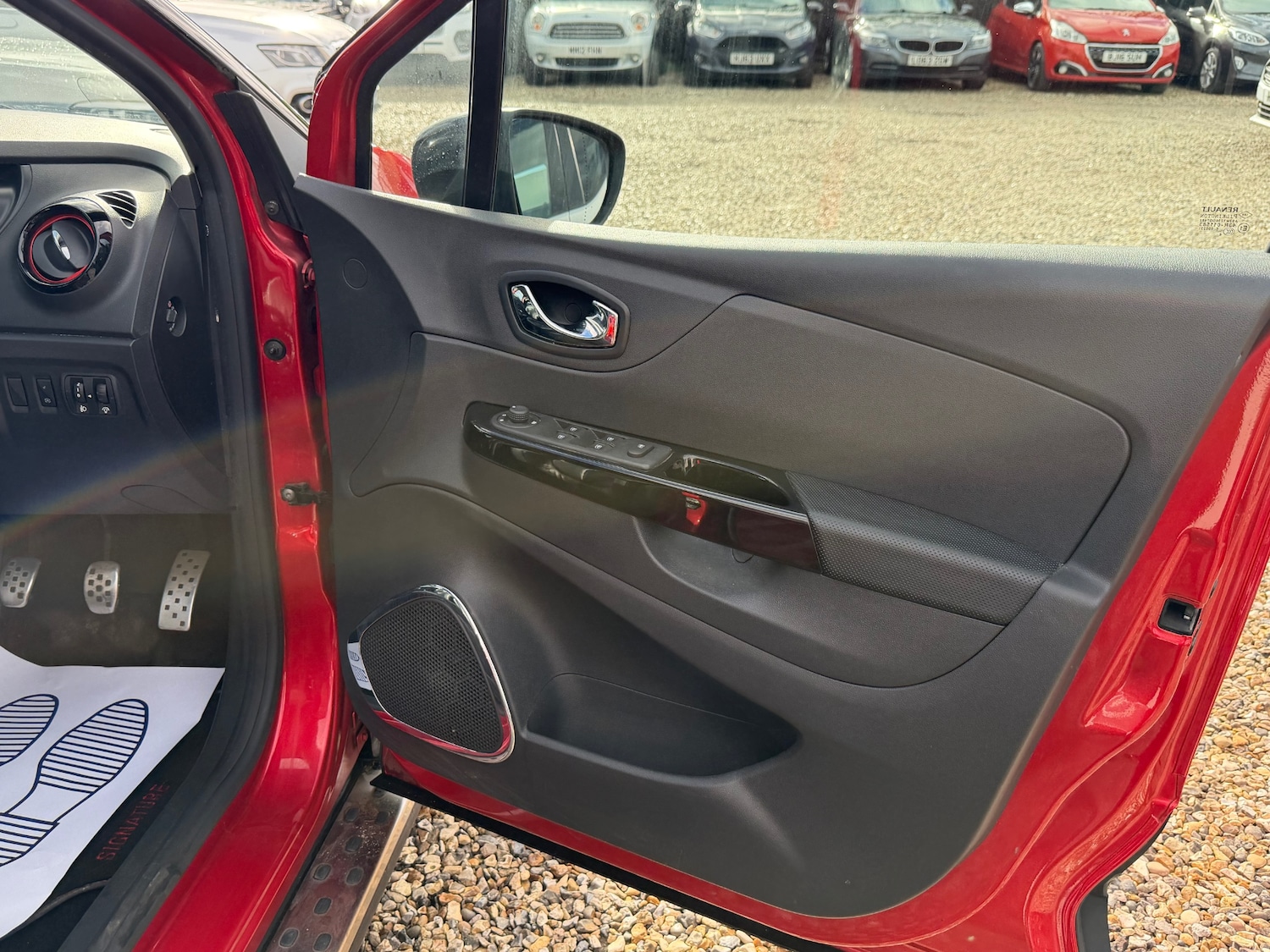 Used Renault Captur 2017 for sale - 78112683: Photo 8