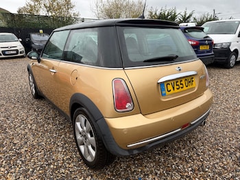 Used MINI Hatch 2005 for sale - 76862573: Photo