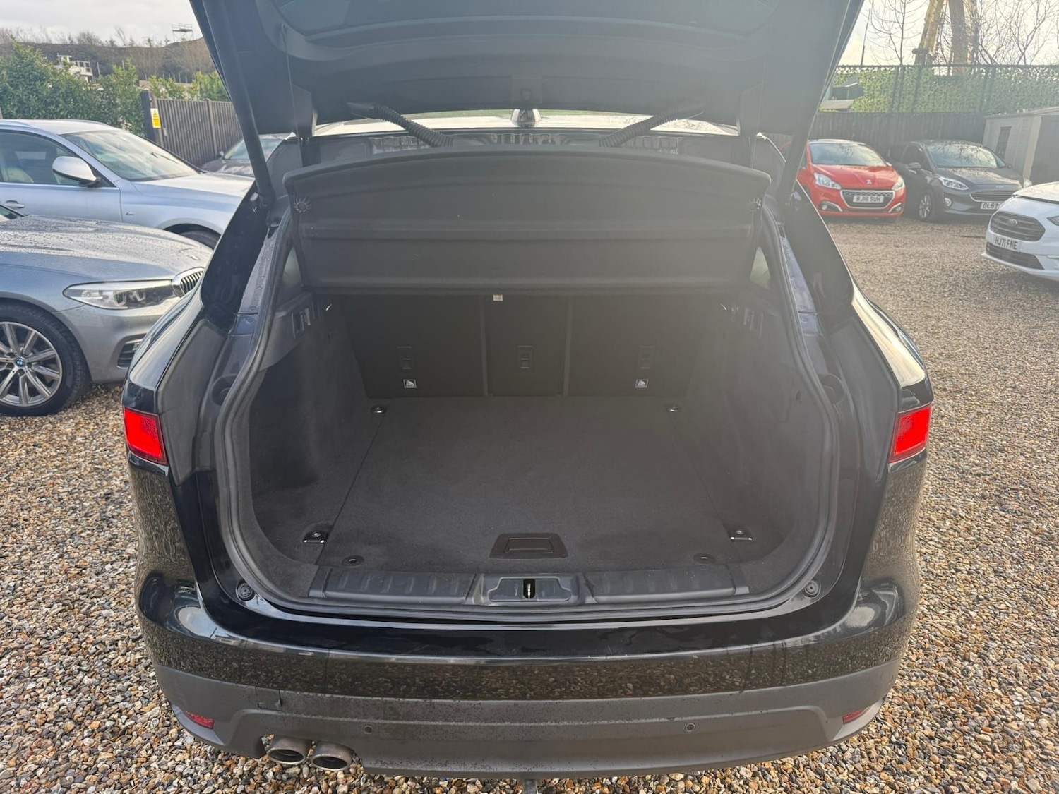 Used Jaguar F-Pace 2016 for sale - 77558801: Photo 11