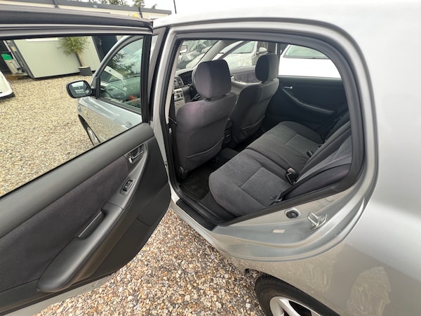Used Toyota Corolla 2004 for sale - 76188385: Photo 10
