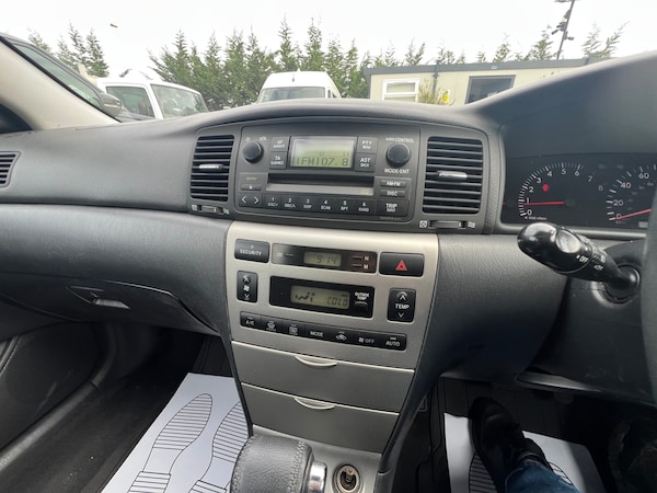 Used Toyota Corolla 2004 for sale - 76188385: Photo 15