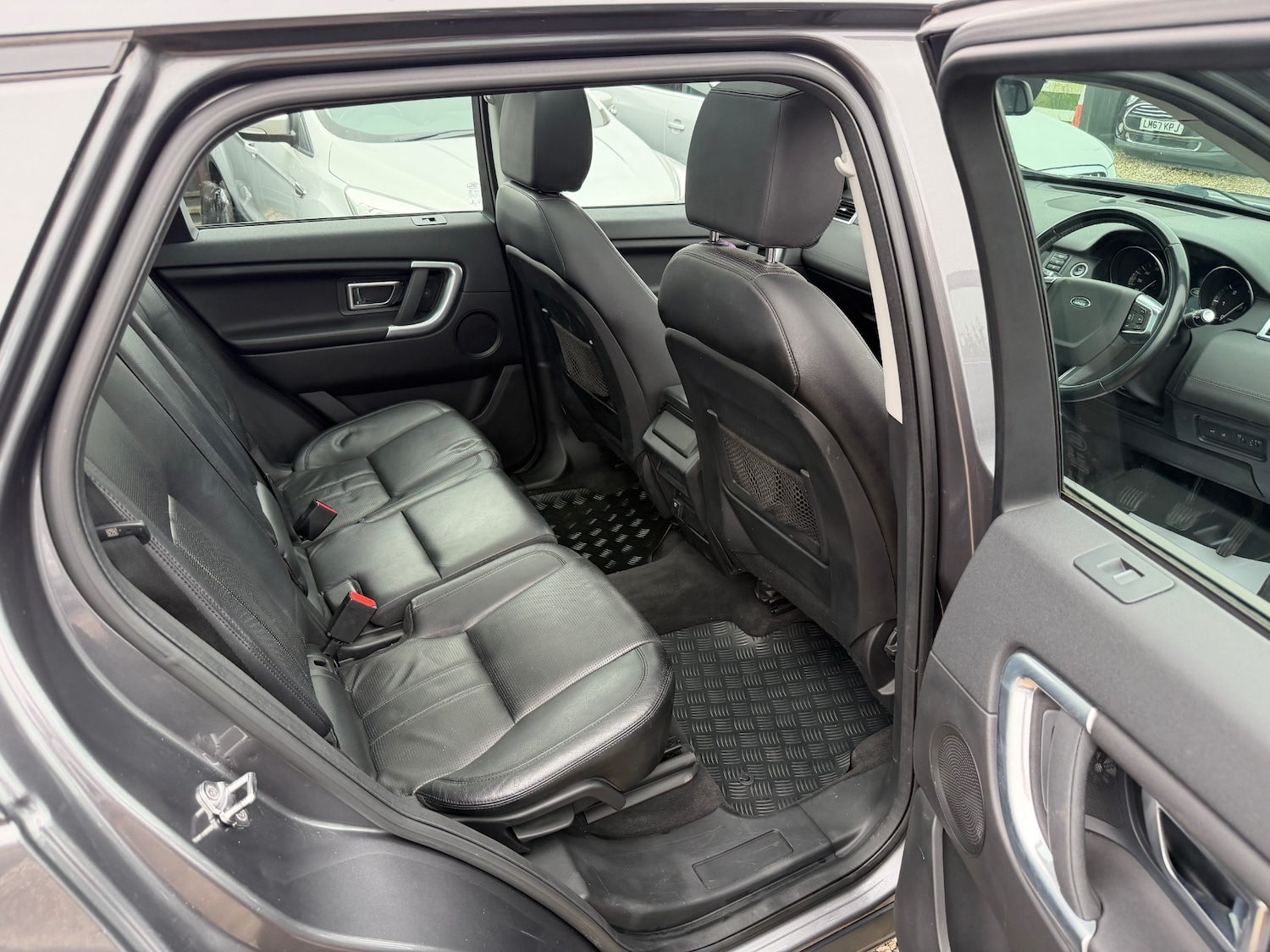 Used Land Rover Discovery Sport 2015 for sale - 77776234: Photo 9