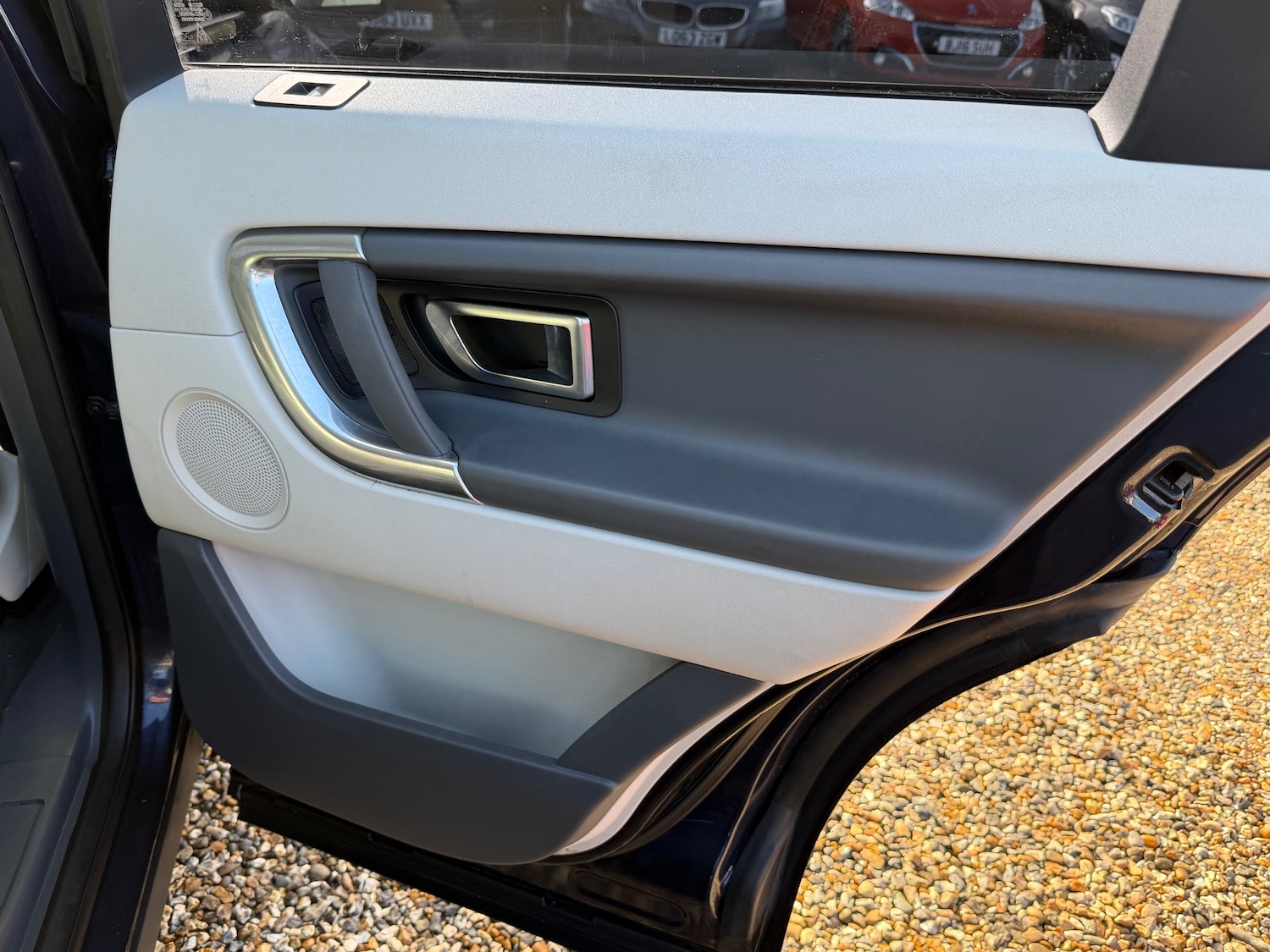 Used Land Rover Discovery Sport 2015 for sale - 77375856: Photo 11