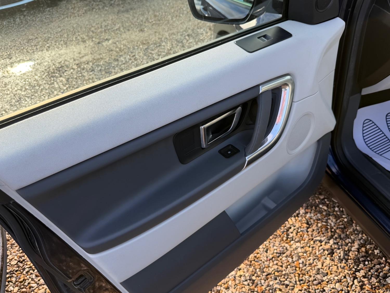 Used Land Rover Discovery Sport 2015 for sale - 77375856: Photo 16