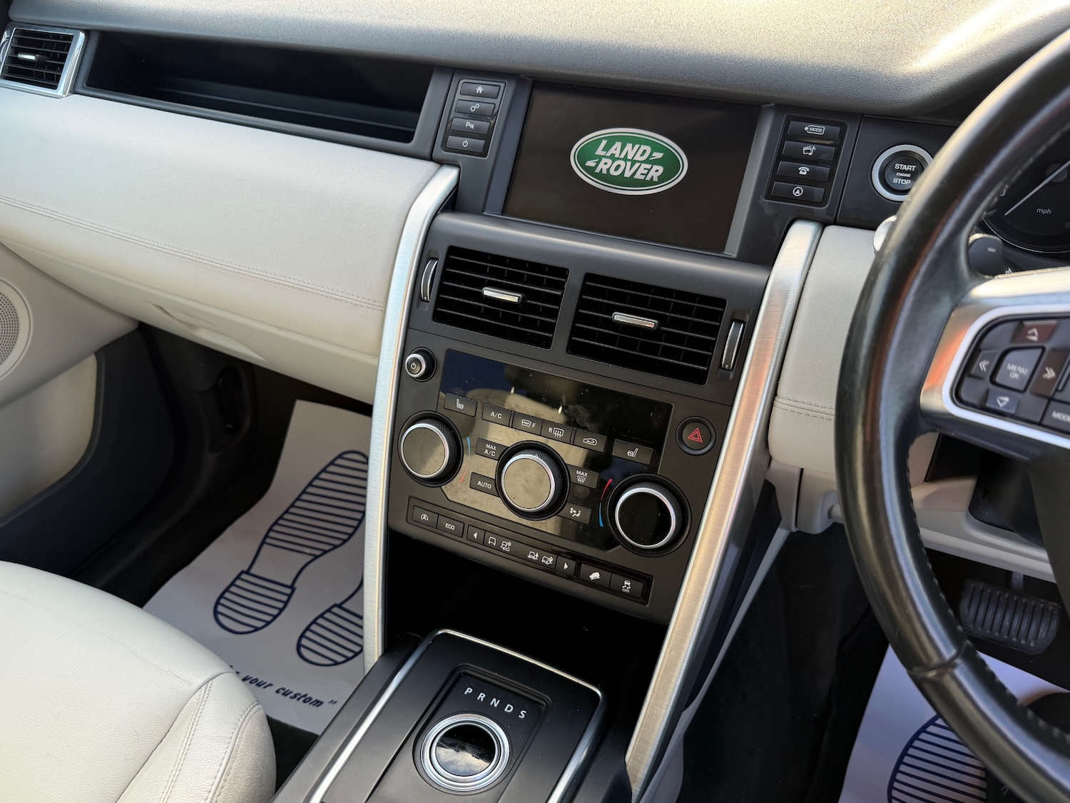 Used Land Rover Discovery Sport 2015 for sale - 77375856: Photo 17