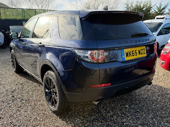 Used Land Rover Discovery Sport 2015 for sale - 77375856: Photo