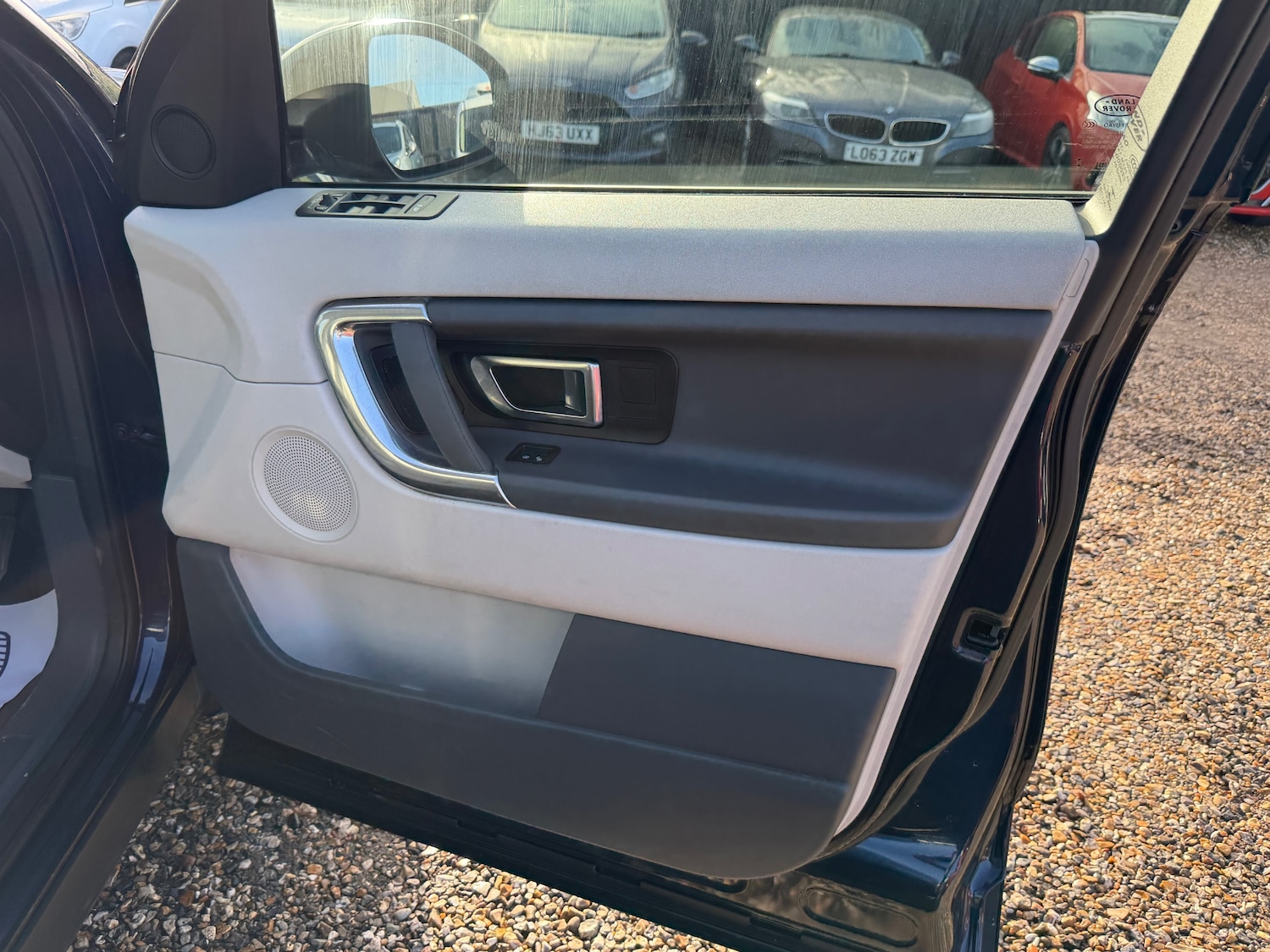 Used Land Rover Discovery Sport 2015 for sale - 77375856: Photo 8