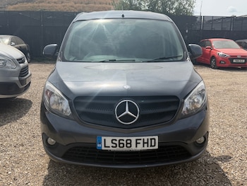 Used Mercedes-Benz Citan 2018 for sale - 79311624: Photo