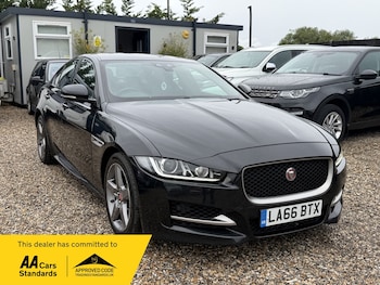 Used Jaguar XE 2017 for sale - 78970884: Photo