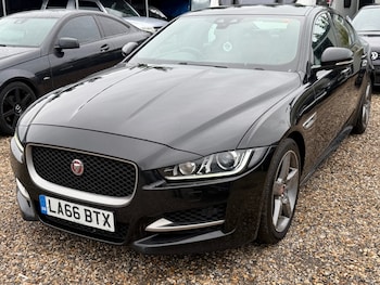 Used Jaguar XE 2017 for sale - 78970884: Photo