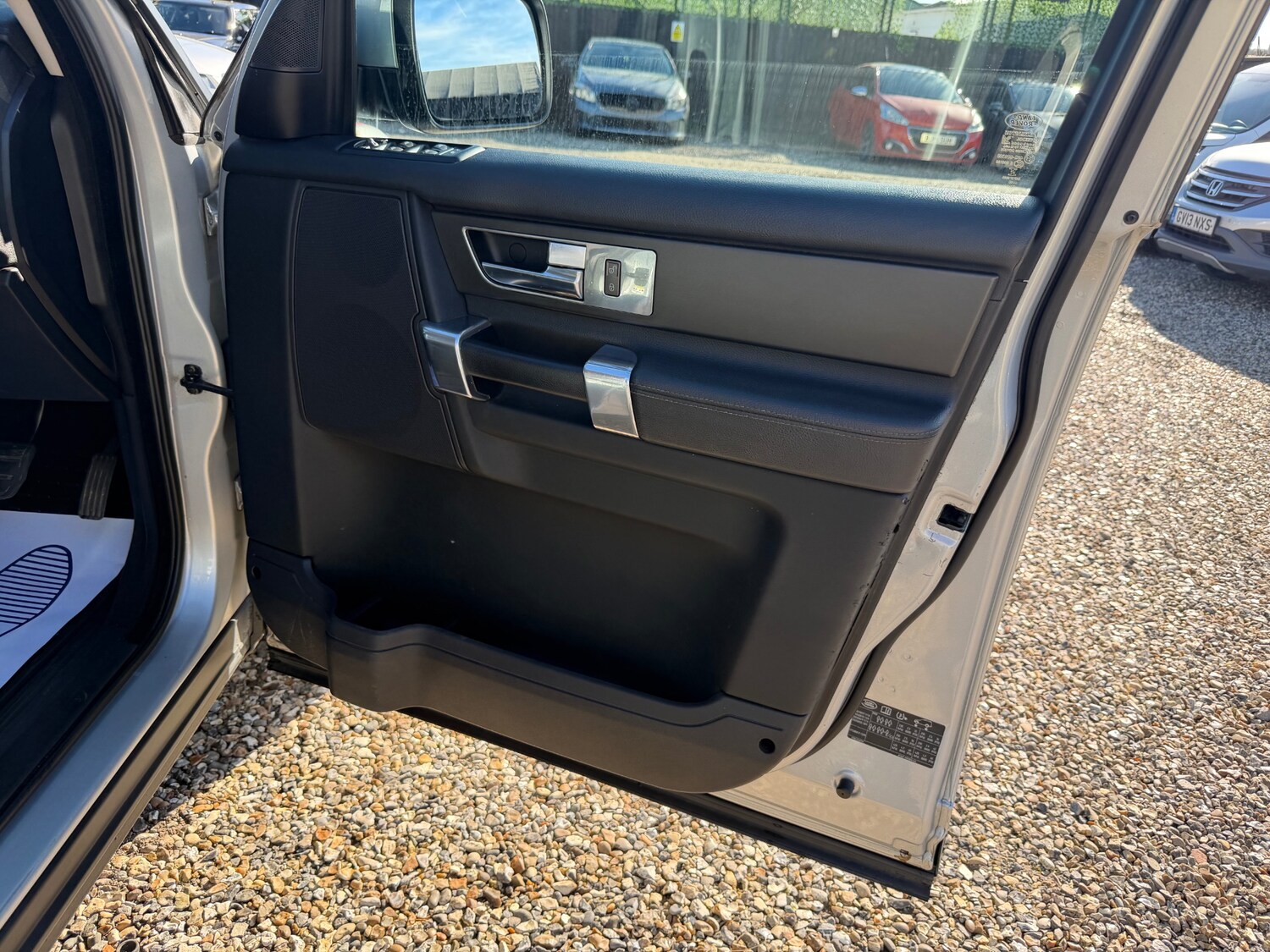 Used Land Rover Discovery 2012 for sale - 78095517: Photo 8