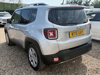 Used Jeep Renegade 2015 for sale - 78400055: Photo