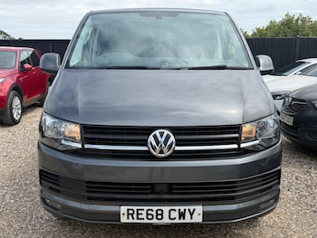 Used Volkswagen Transporter 2018 for sale - 78765743: Photo