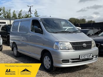 Toyota HiAce feature image