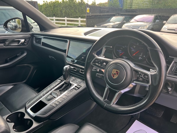 Used Porsche Macan 2015 for sale - 76347378: Photo 11