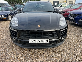 Used Porsche Macan 2015 for sale - 76347378: Photo 2