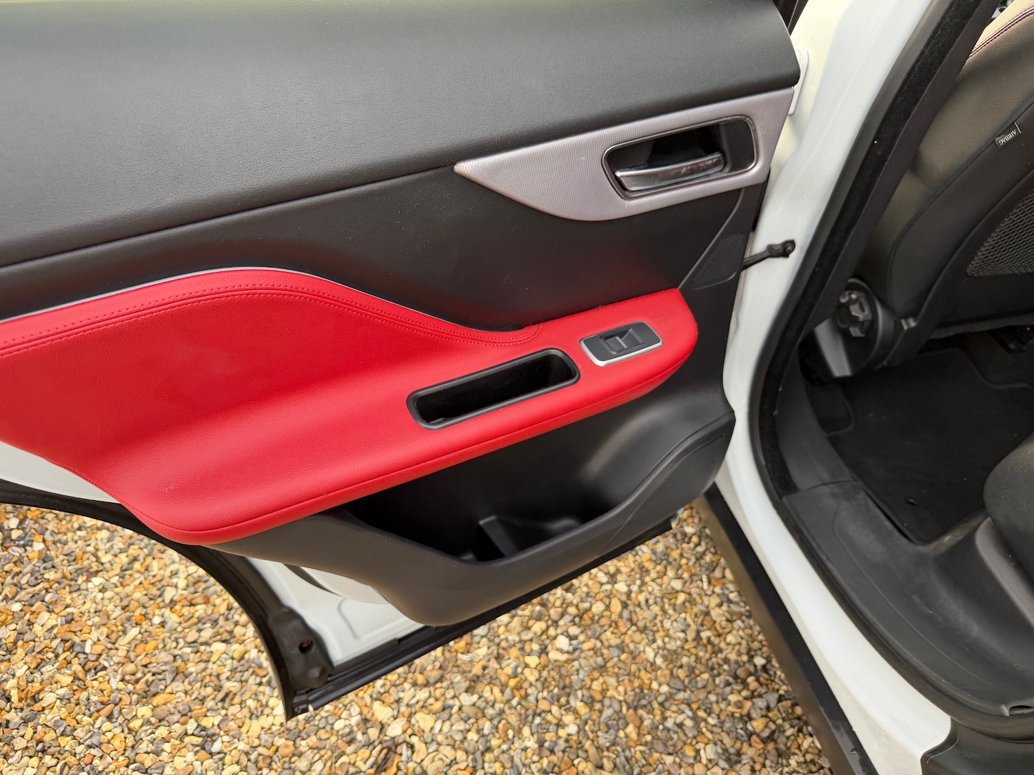 Used Jaguar F-Pace 2016 for sale - 77195708: Photo 19