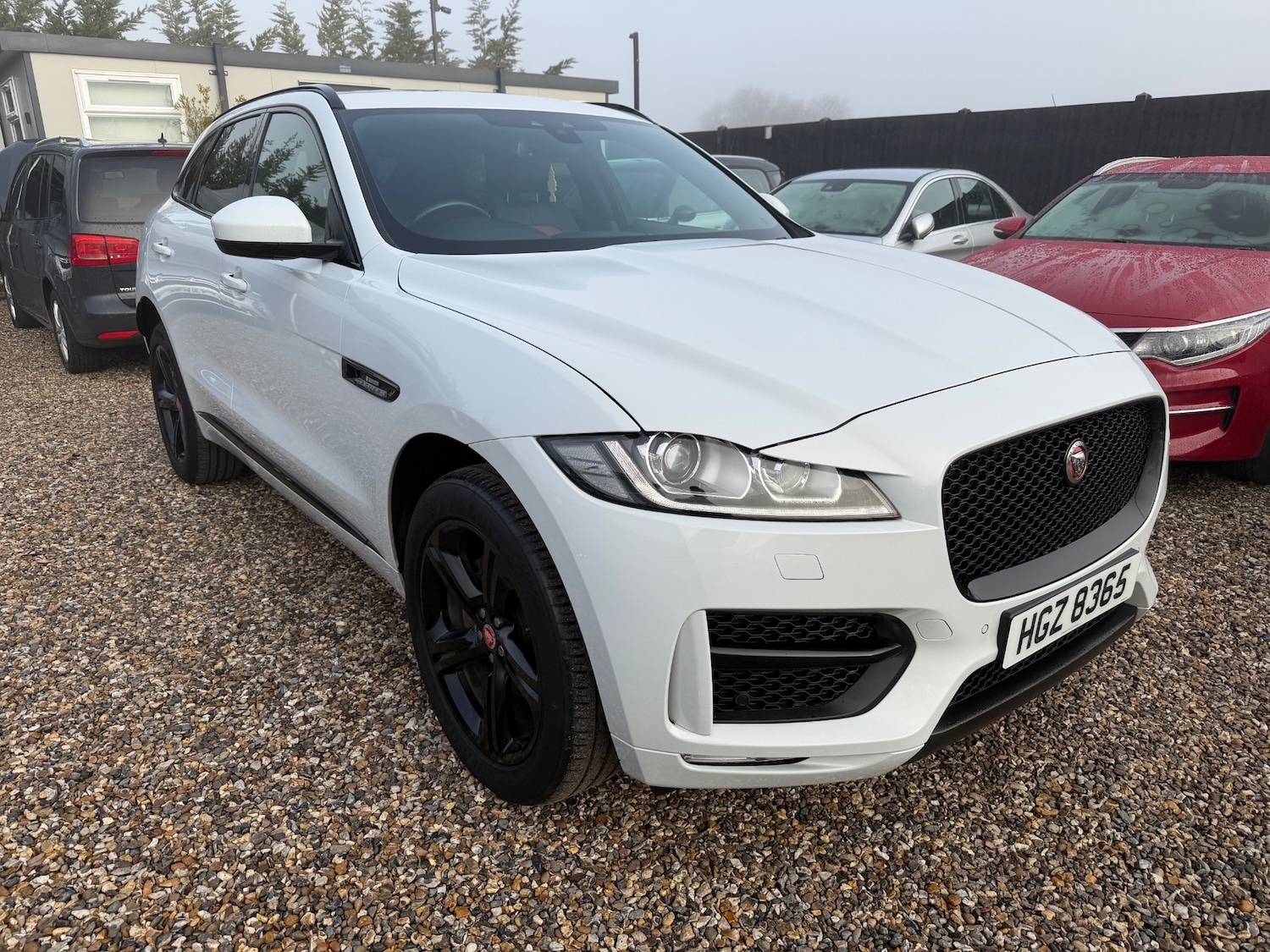 Used Jaguar F-Pace 2016 for sale - 77195708: Photo 3