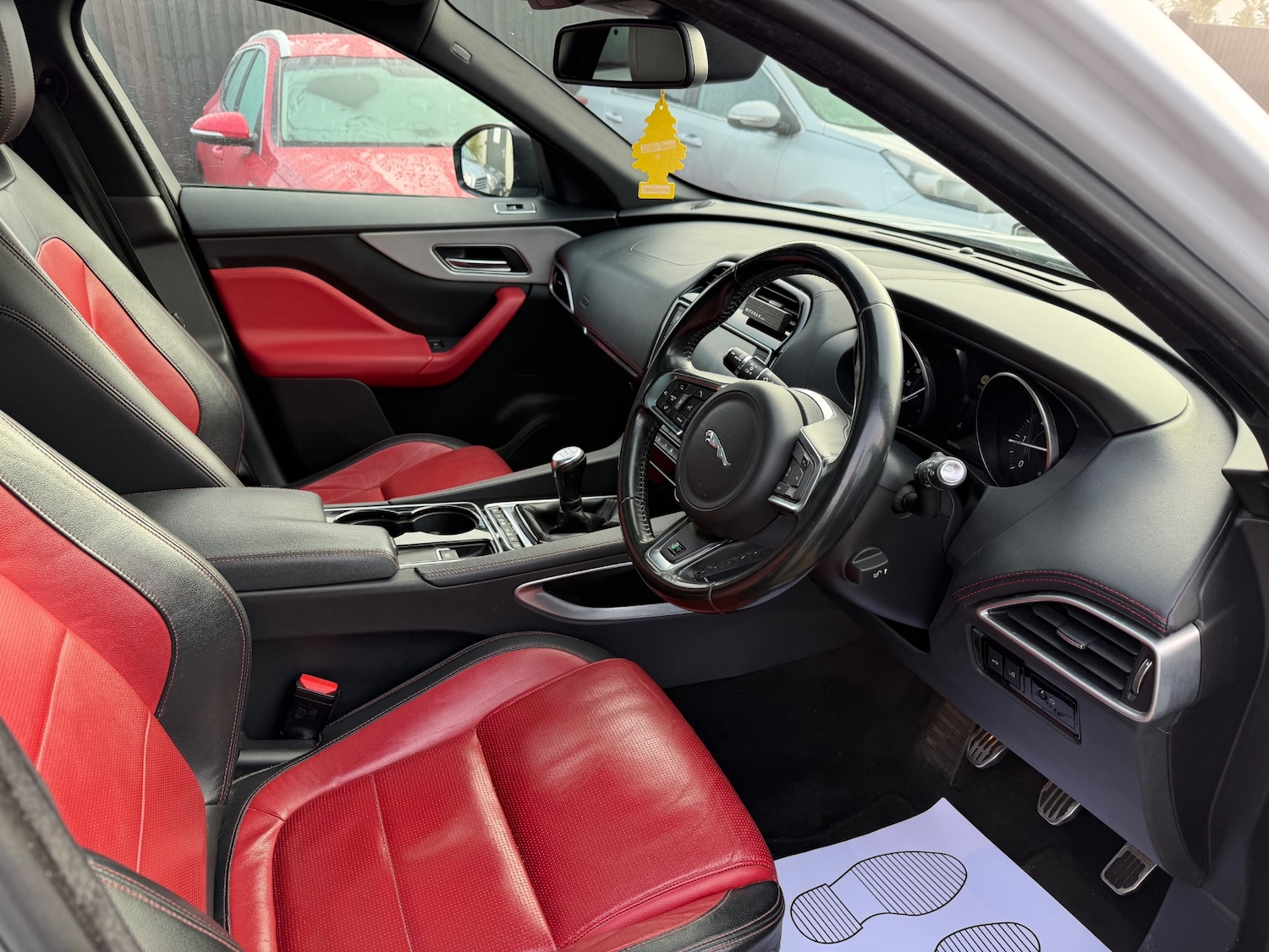 Used Jaguar F-Pace 2016 for sale - 77195708: Photo 9