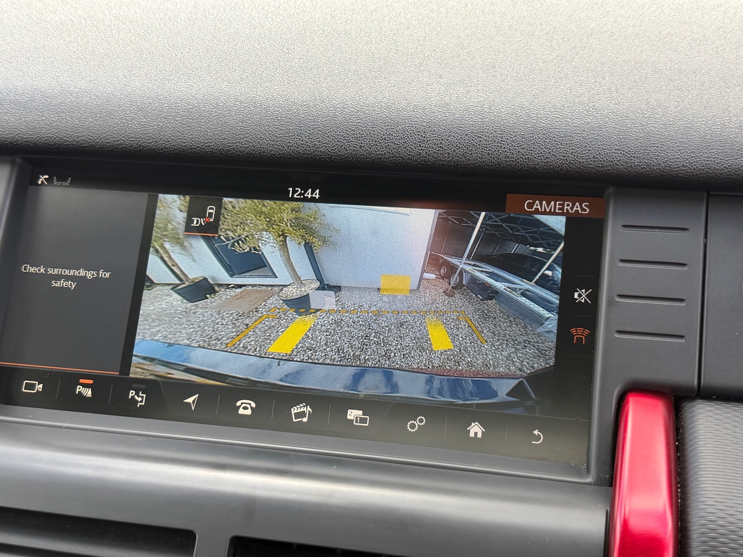 Used Land Rover Discovery Sport 2016 for sale - 77833778: Photo 23