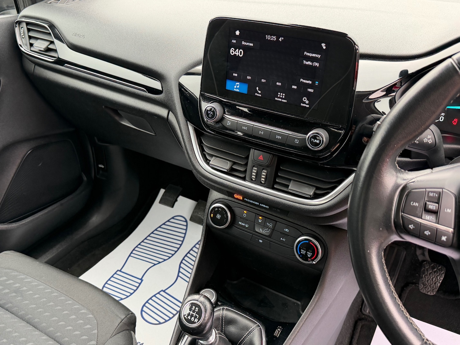 Used Ford Fiesta 2018 for sale - 77803939: Photo 11