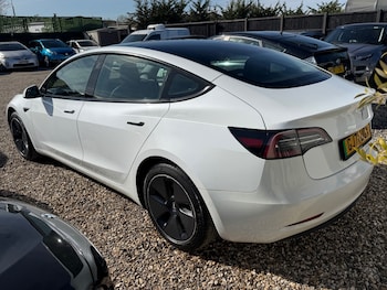 Used Tesla Model 3 2021 for sale - 77973675: Photo
