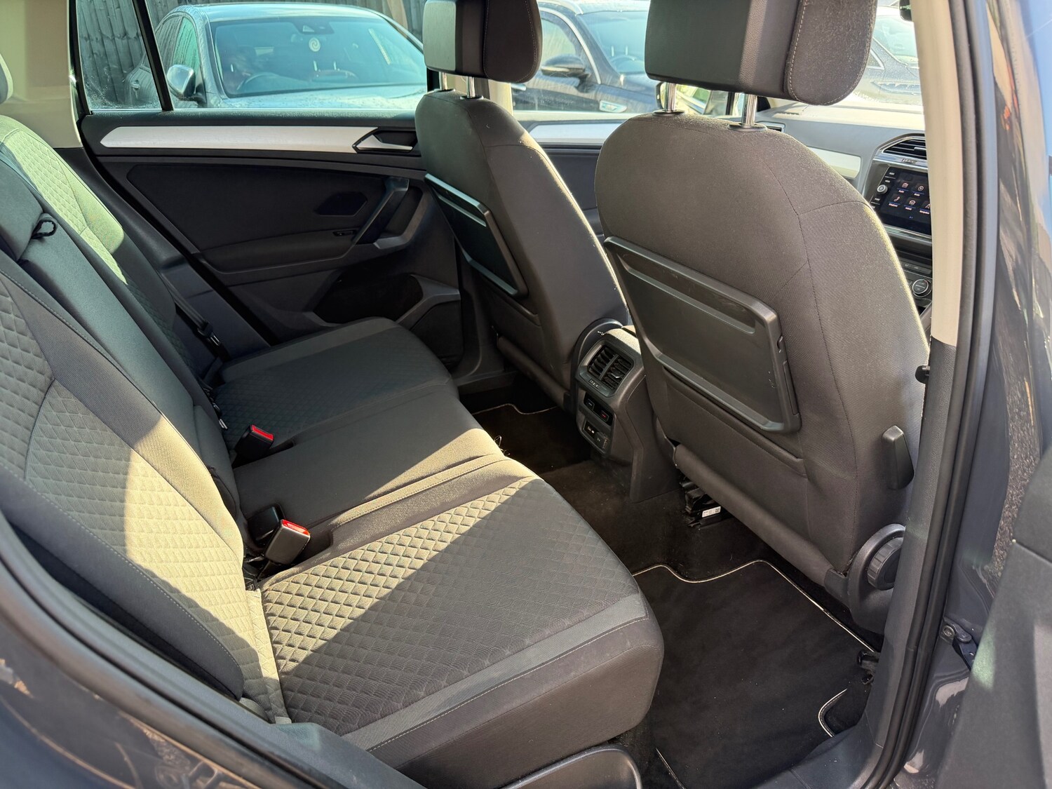 Used Volkswagen Tiguan 2018 for sale - 77804917: Photo 12