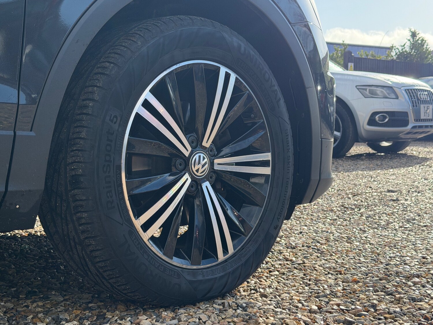 Used Volkswagen Tiguan 2018 for sale - 77804917: Photo 8