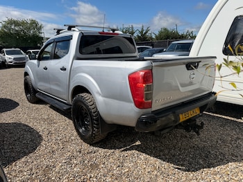 Used Nissan Navara 2018 for sale - 78929601: Photo