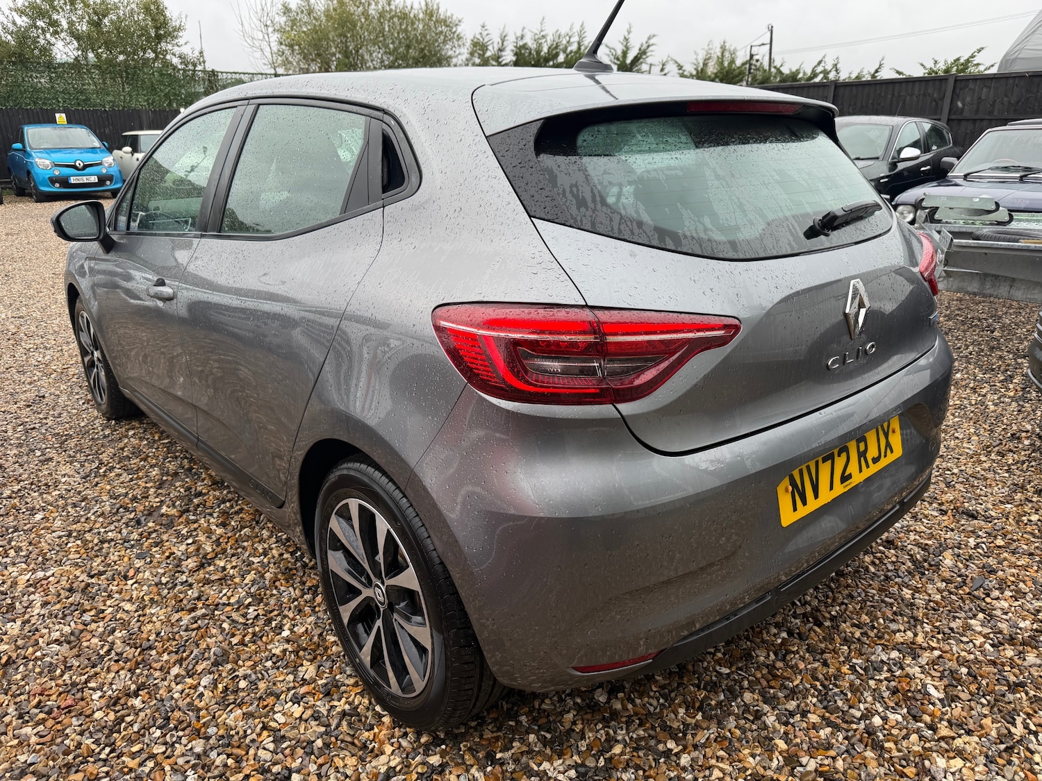 Used Renault Clio 2023 for sale - 76904950: Photo 4