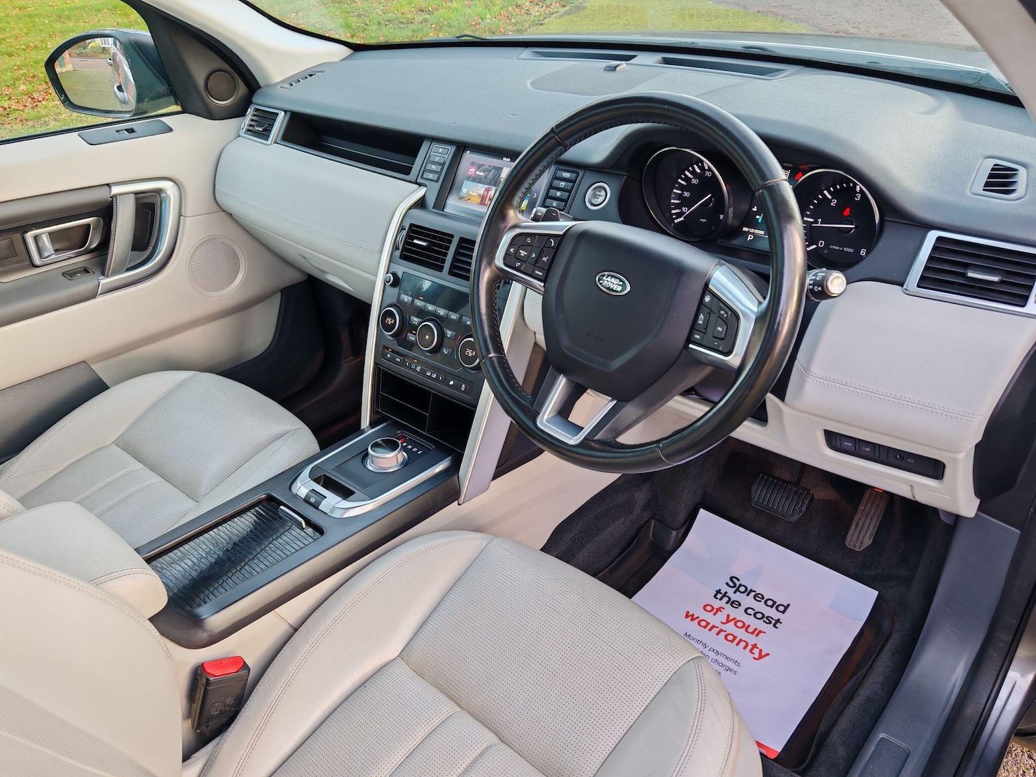 Used Land Rover Discovery Sport 2015 for sale - 77131888: Photo 16