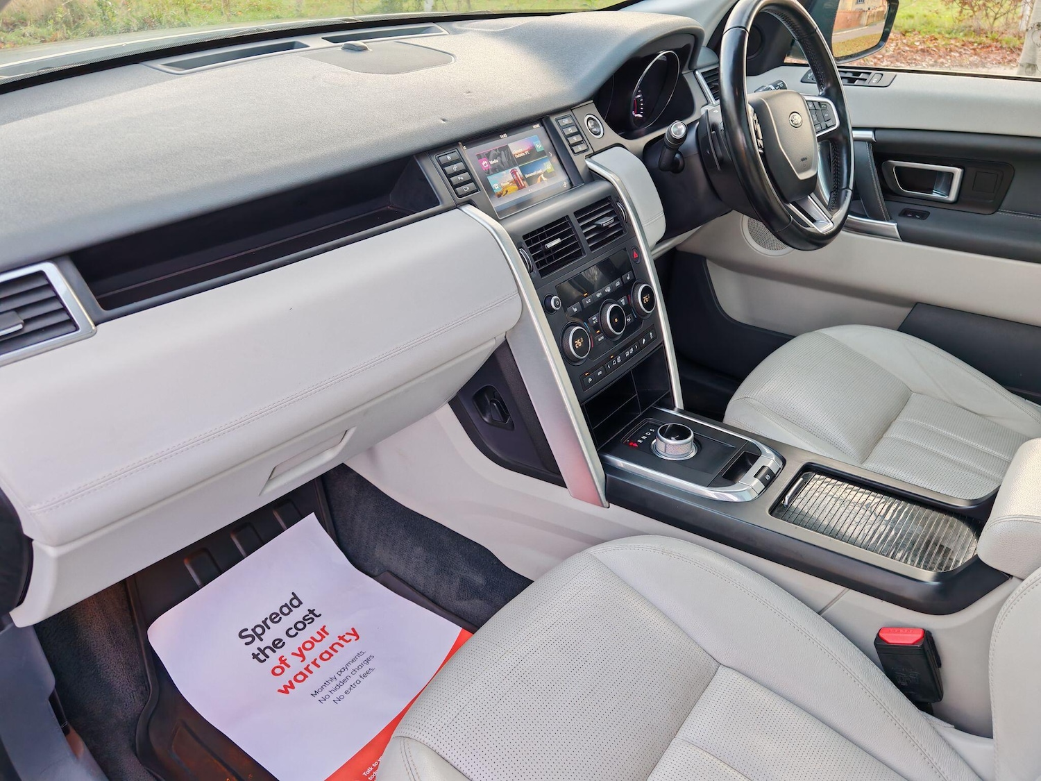 Used Land Rover Discovery Sport 2015 for sale - 77131888: Photo 17