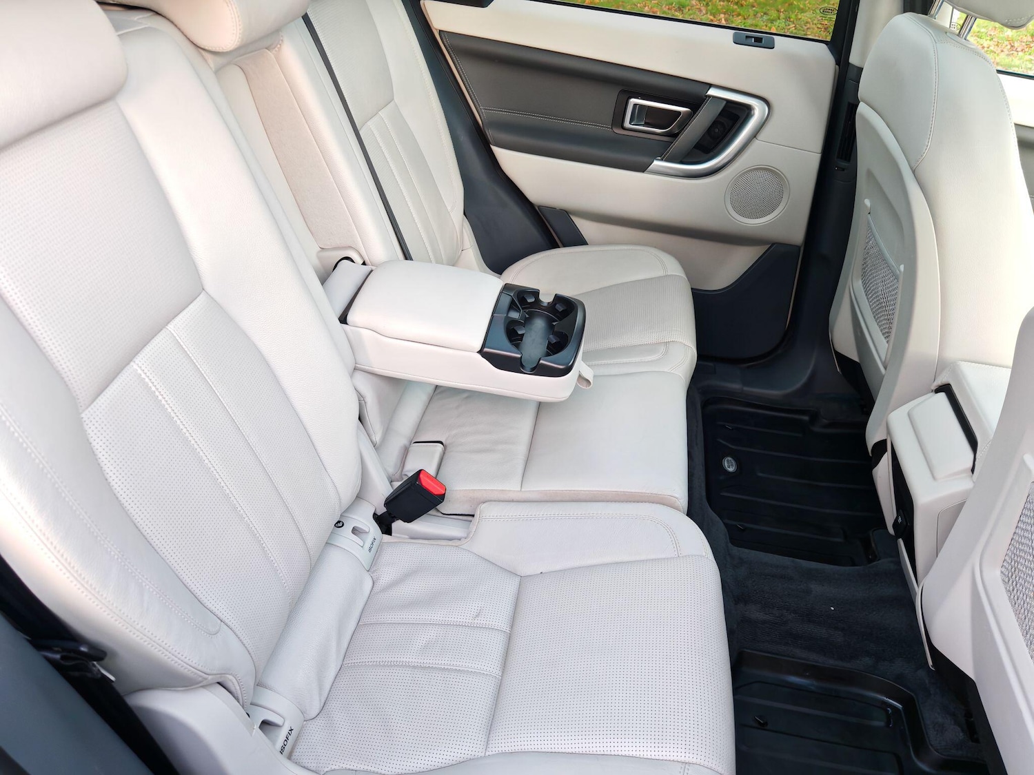 Used Land Rover Discovery Sport 2015 for sale - 77131888: Photo 21