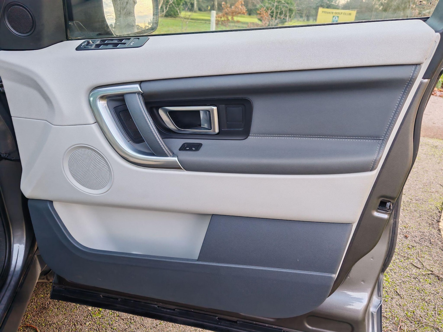 Used Land Rover Discovery Sport 2015 for sale - 77131888: Photo 38