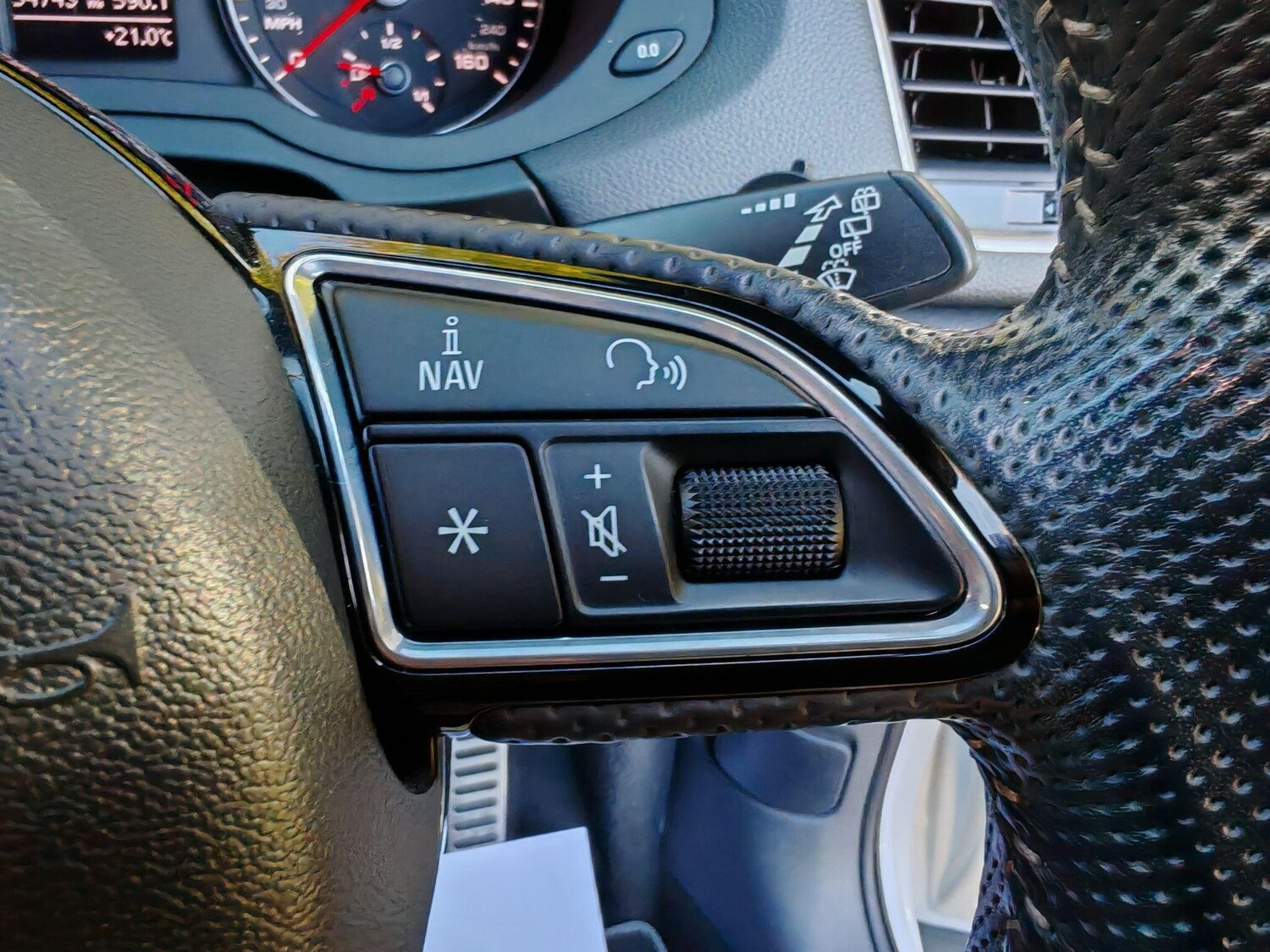 Used Audi Q3 2018 for sale - 76200517: Photo 27