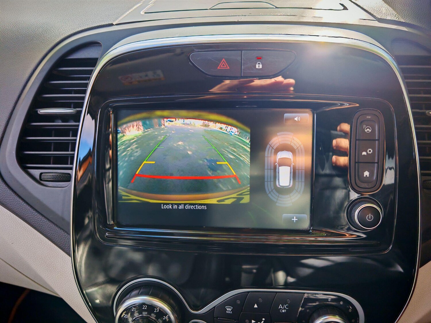 Used Renault Captur 2019 for sale - 76179841: Photo 28