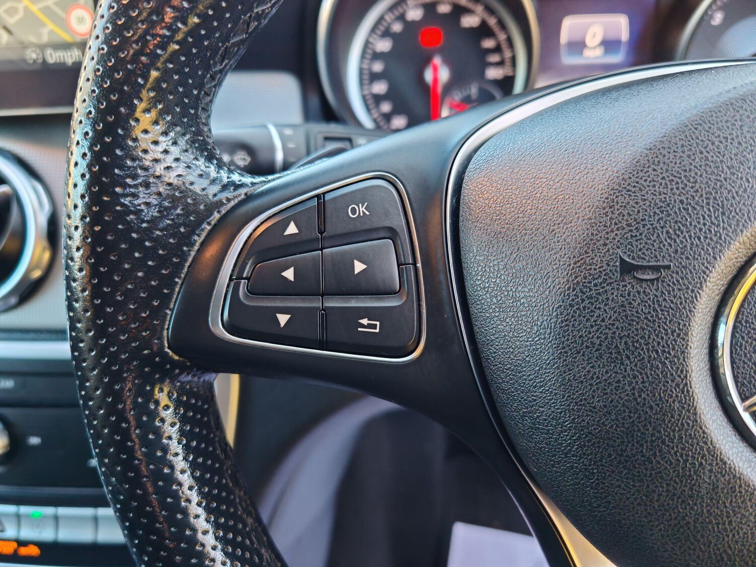 Used Mercedes-Benz GLA 2018 for sale - 77202795: Photo 22