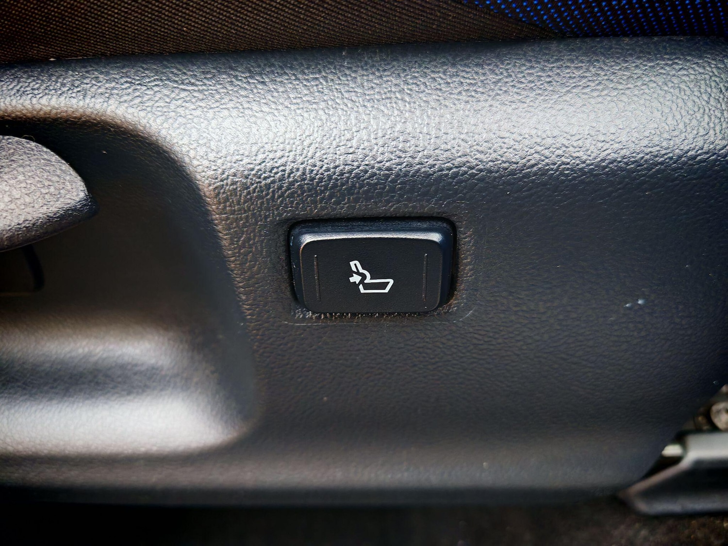 Used Toyota C-HR for sale - 76993225: Photo 35