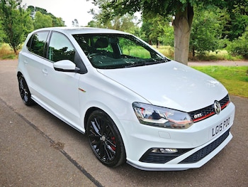 Used Volkswagen Polo 2015 for sale - 76167137: Photo