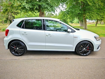Used Volkswagen Polo 2015 for sale - 76167137: Photo
