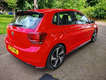 Used Volkswagen Polo 2019 for sale - 76167546: Photo
