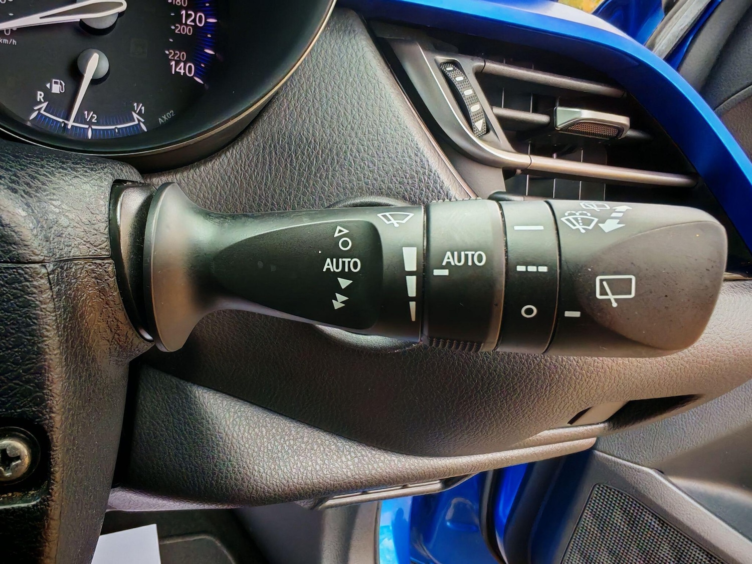 Used Toyota C-HR 2018 for sale - 76512942: Photo 26