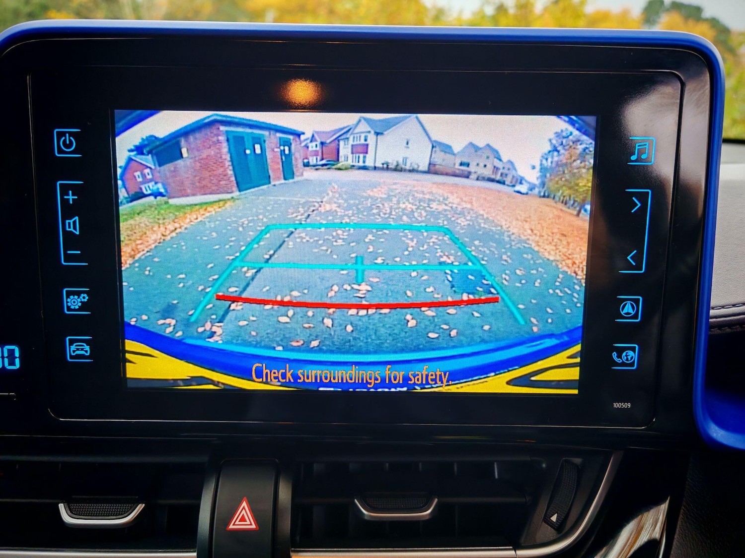 Used Toyota C-HR 2018 for sale - 76512942: Photo 32